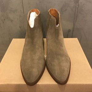 New Madewell Joni Boot in Suede